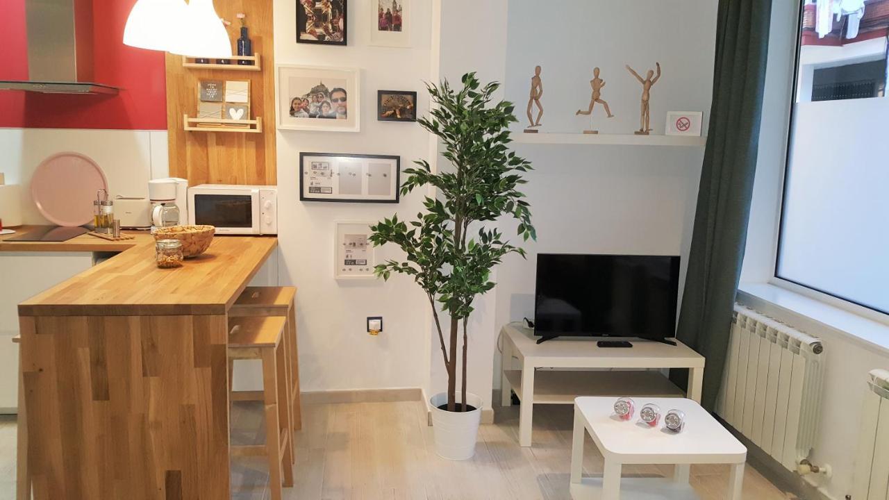 バリャドリドLa Casa De Cayetana At-47-44アパートメント エクステリア 写真